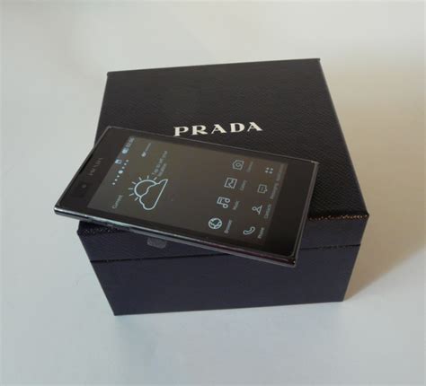 PRADA phone by LG 3.0 (L